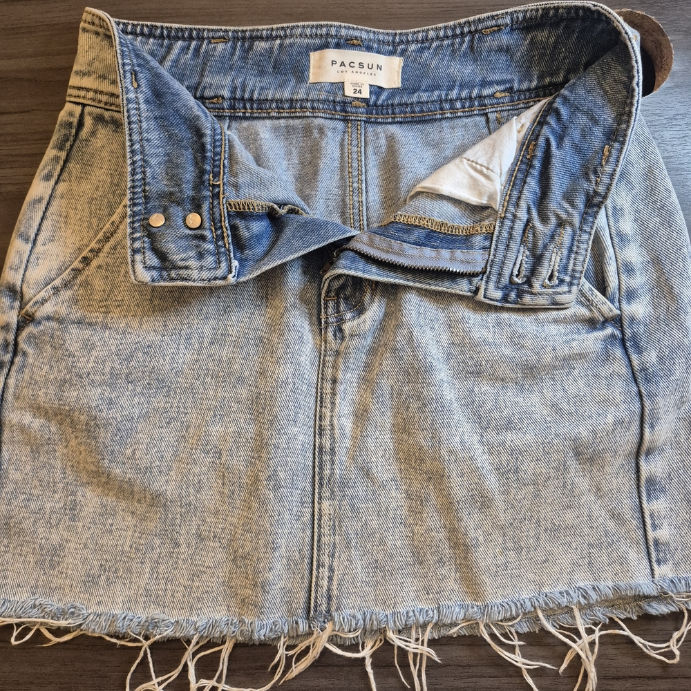 PacSun Light Blue Acid Wash Denim Mini Skirt - Picture 10 of 12